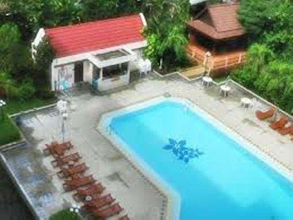 Maeyom Palace Hotel Phrae Exteriör bild